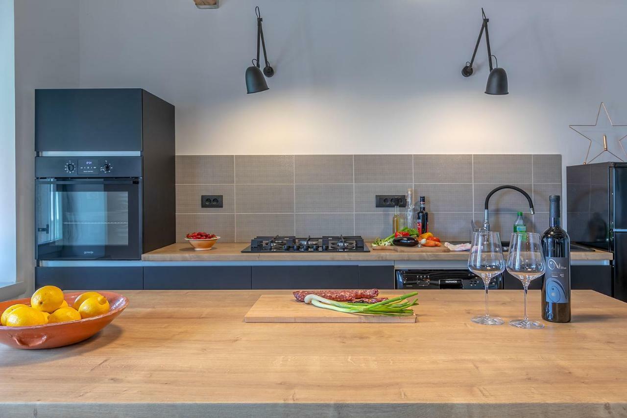 Apartman Bjork Pula Buitenkant foto