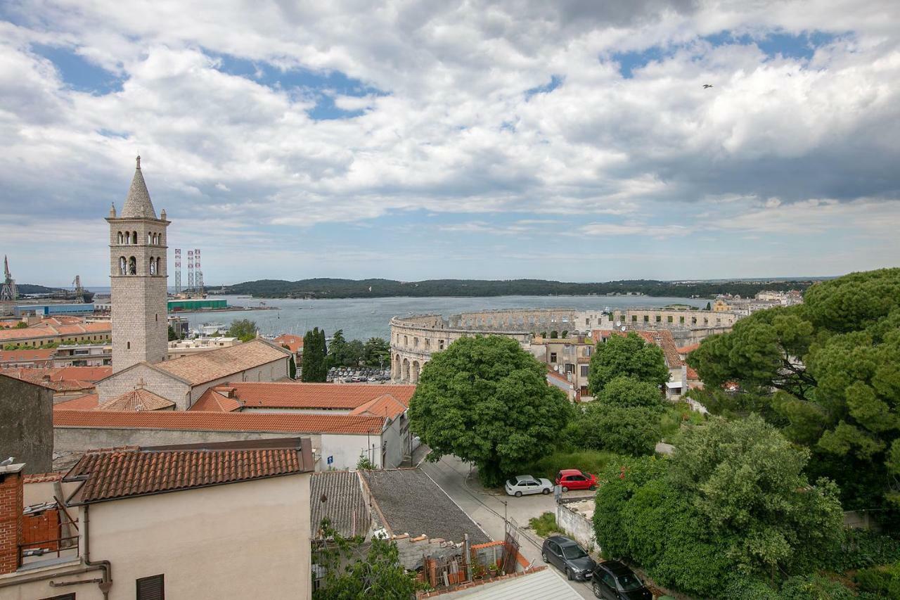 Apartman Bjork Pula Buitenkant foto